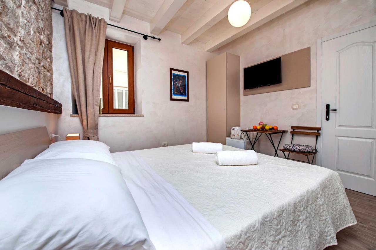 La Fondiaria Hotel Rovinj Exterior photo